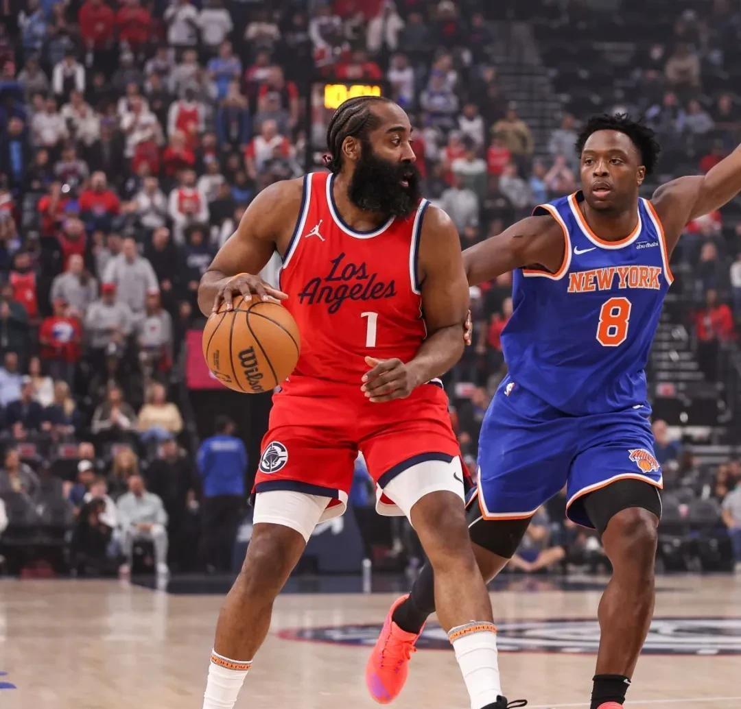 开云下载-快船碾压独行侠,哈里斯三分雨点燃全场