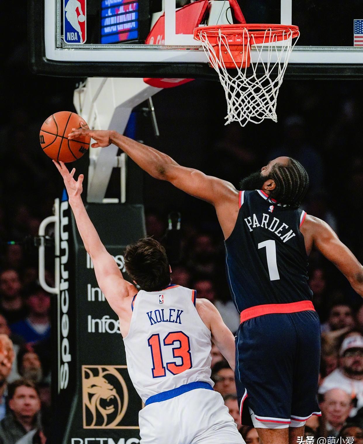 关于快船爆冷美国男篮,波特三分雨点燃全场的信息 关于快船爆冷美国男篮,波特三分雨点燃全场的信息