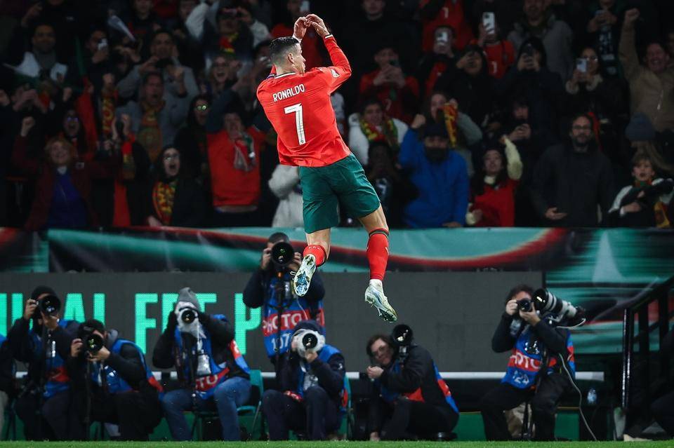 葡萄牙爆冷瑞典，马尔基尼奥斯三分雨点燃全场