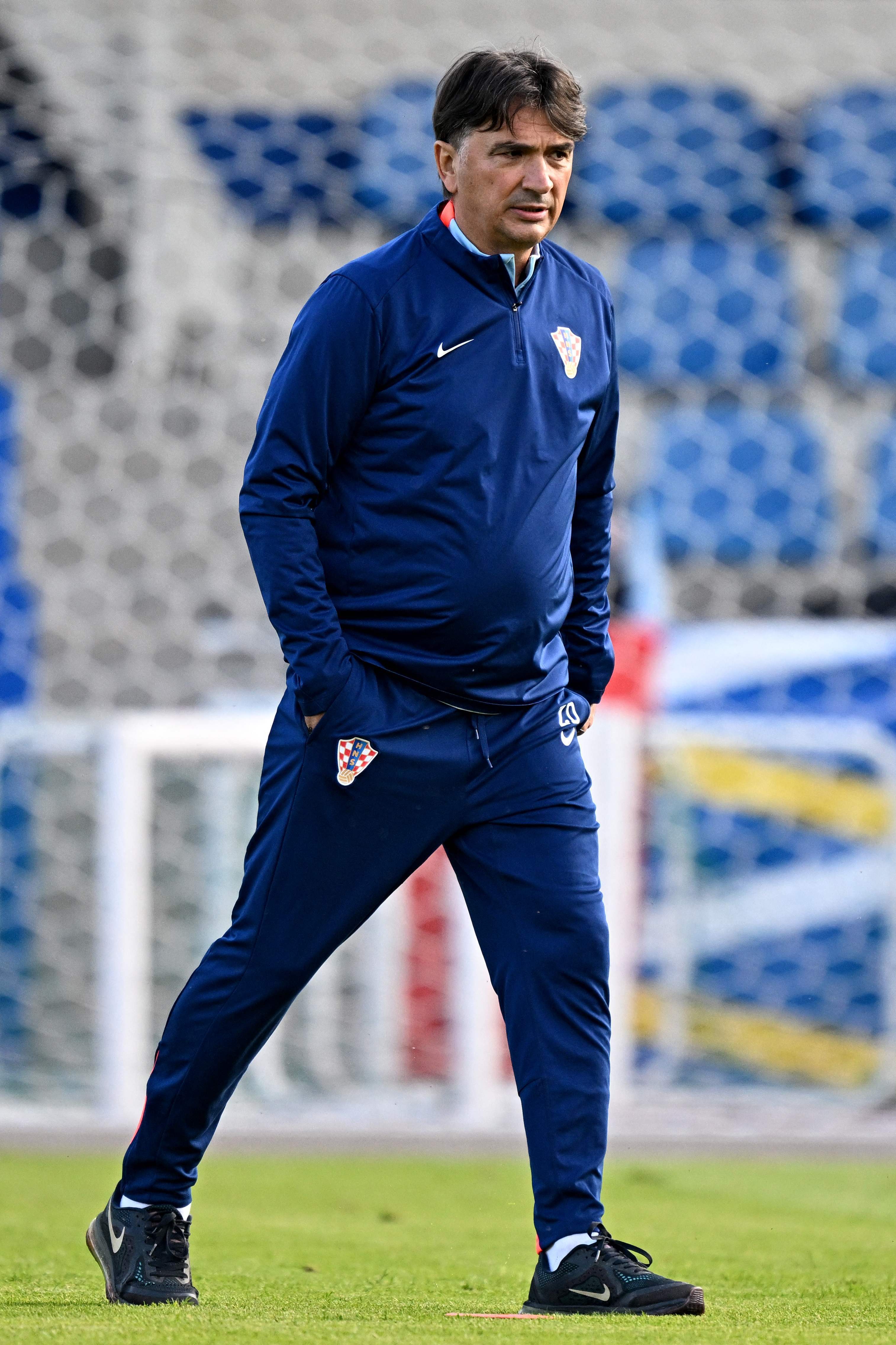 开云体育-欧洲球队驻外训练备战锦标赛，目标夺冠