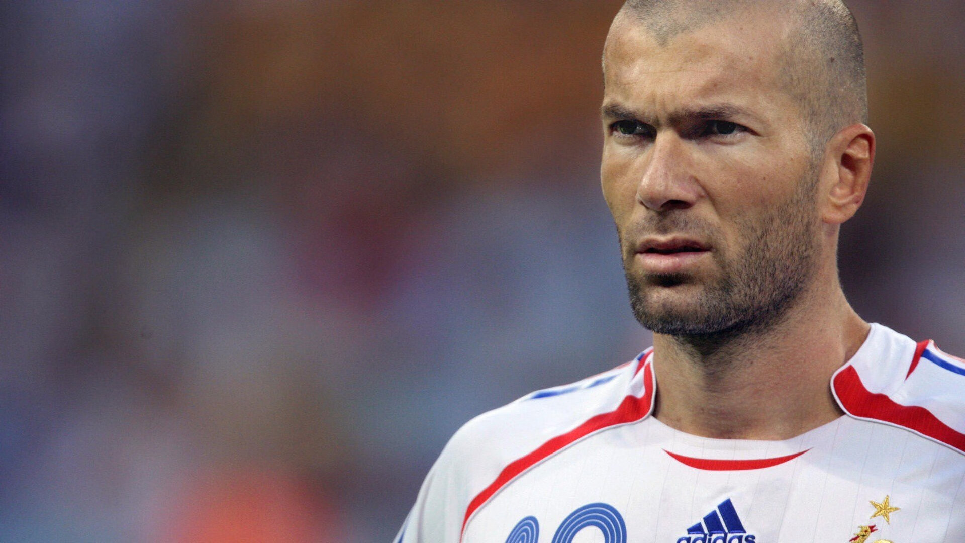 塞多之夜,当兽腰用一身铁骨,把欧冠决赛的名字刻上自己的脊梁